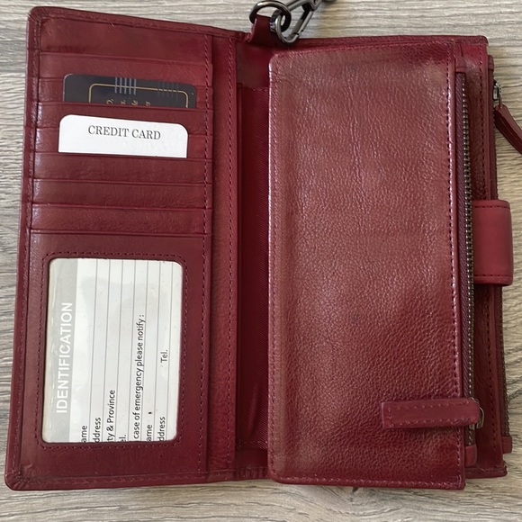 Rachel Rachel Roy burgundy/ maroon leather wallet - Picture 5 of 12